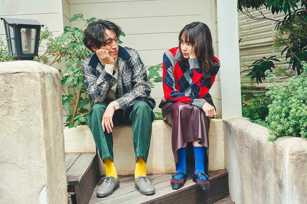 男性と女性と靴下